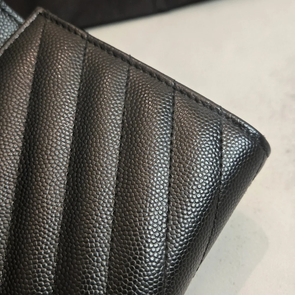 Saint Laurent Grain De Poudre Matelasse Chevron Monogram Flap Wallet - Black - Picture 6 of 15